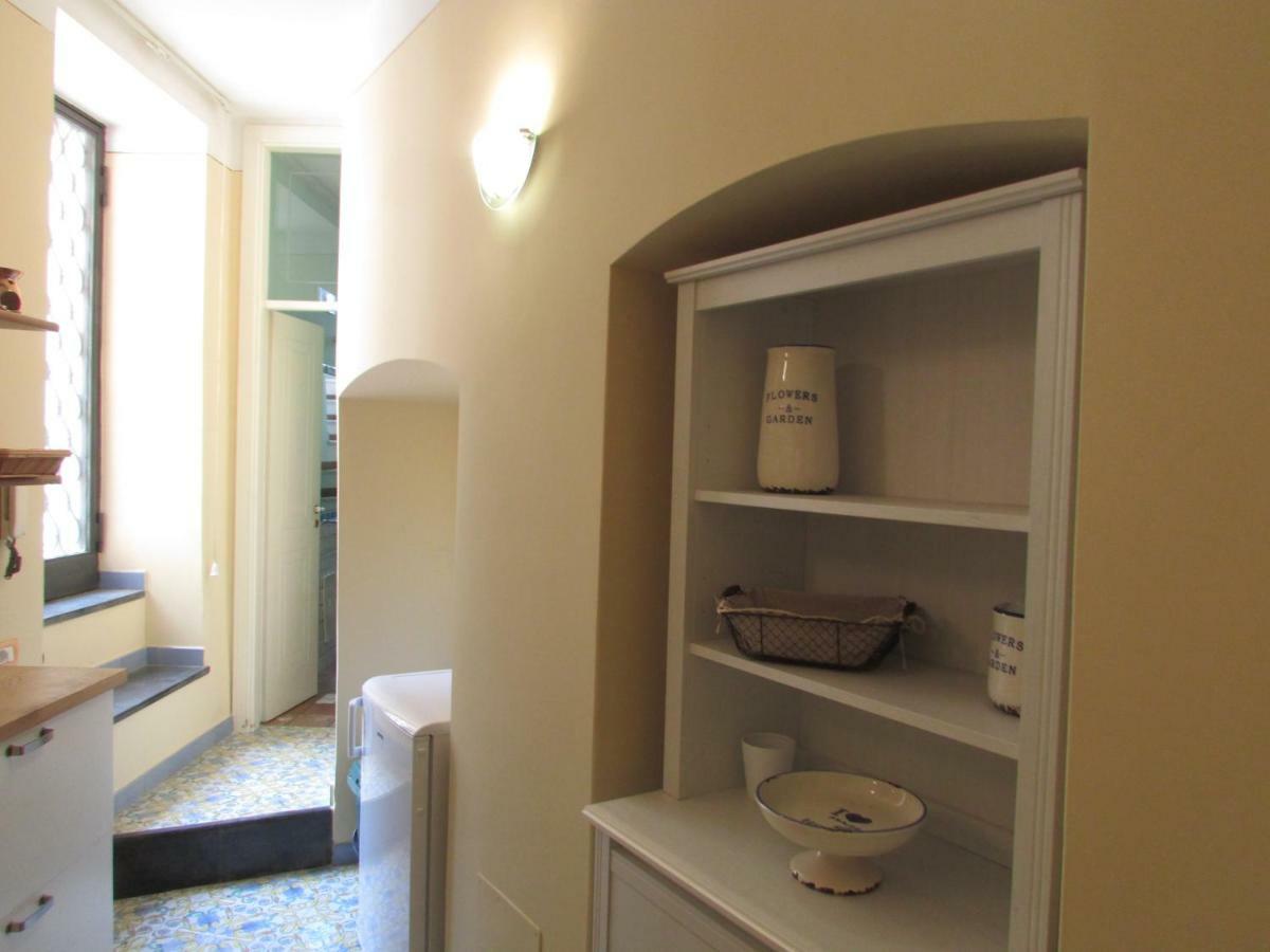 Salerno Domus Claudia Apartment Exterior foto