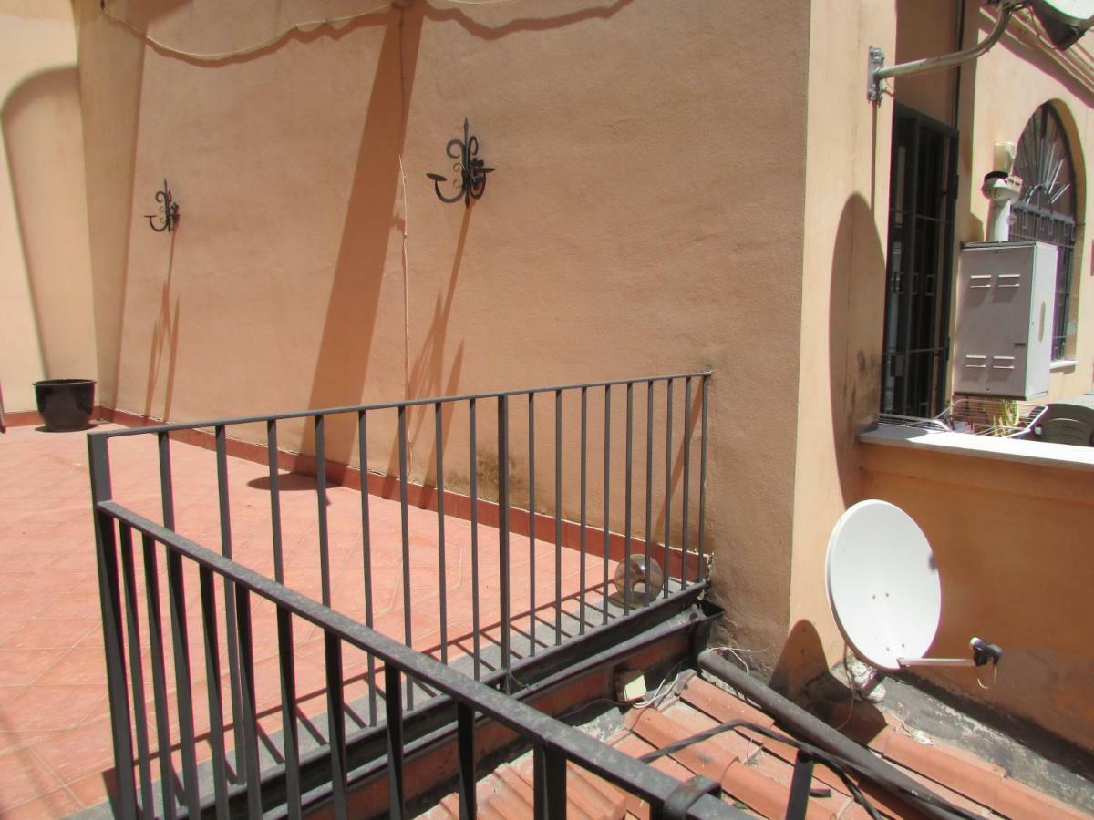 Salerno Domus Claudia Apartment Exterior foto