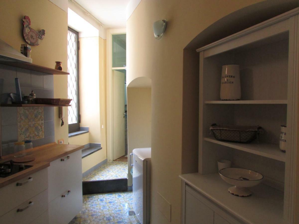 Salerno Domus Claudia Apartment Exterior foto